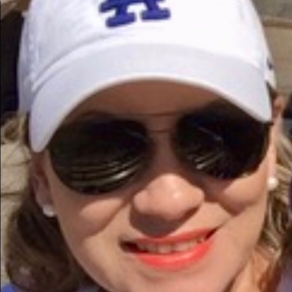 Meet your Posher, Lorena